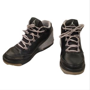Youth Air Jordan flight origin 2 size 6 color black/gray